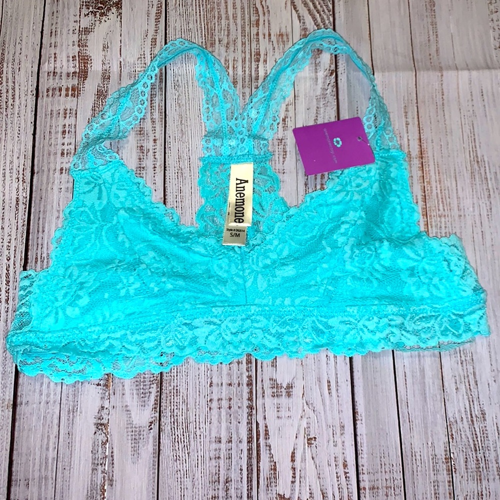 2/$24- Turquoise lacy stretchy bralette S/M, M/L